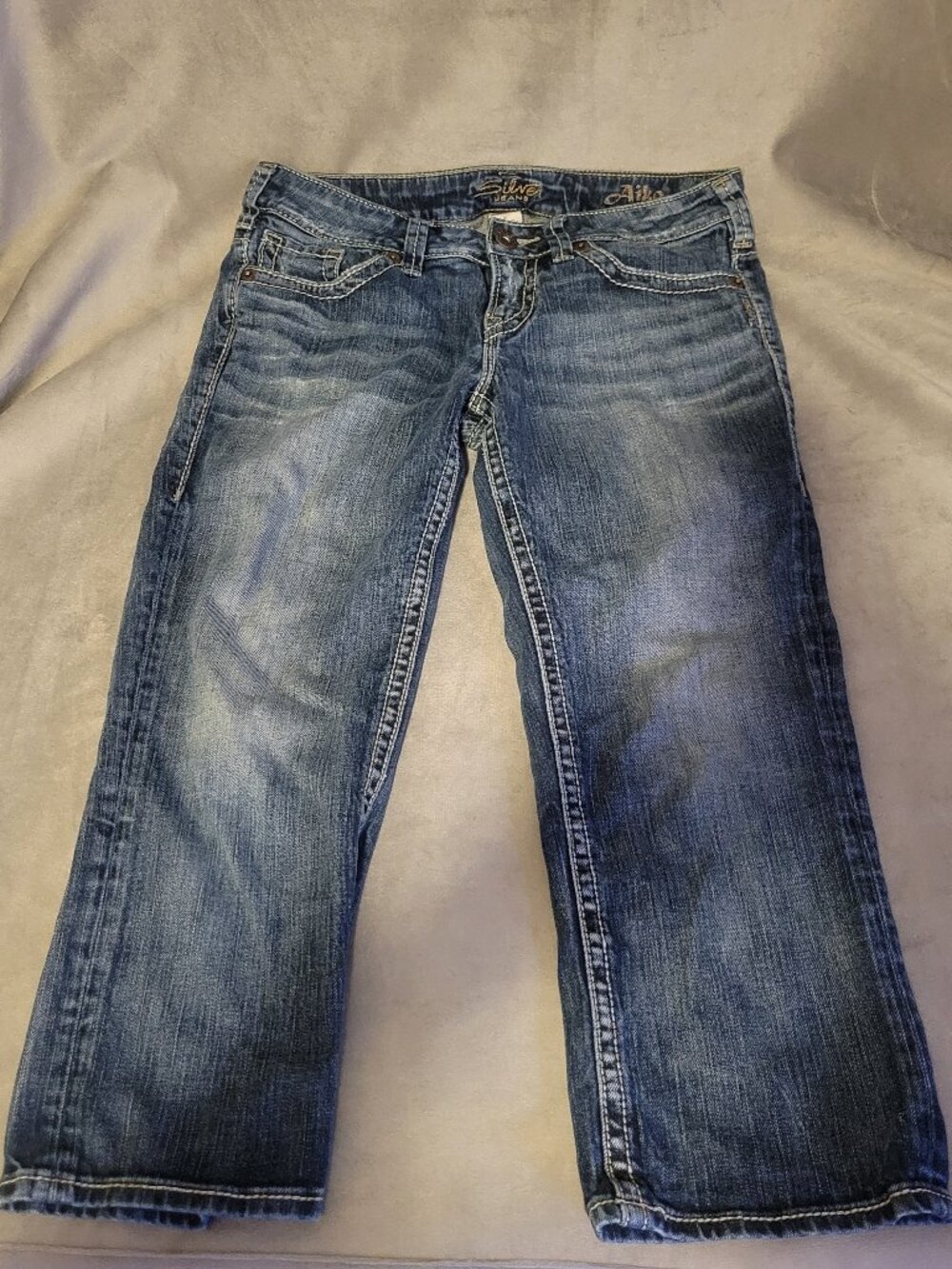 Silver Women’s Aiko Capri Denim Jeans Size 28